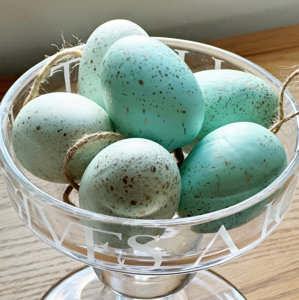 Blue and Gold Speckled Eggs Easter Decorations: Bag of 12