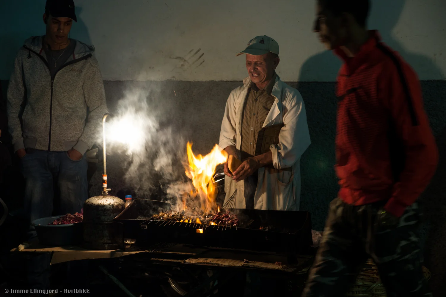 Great, but simple food in the maroccan street kiosks, but be aware that your stomach may have problems 