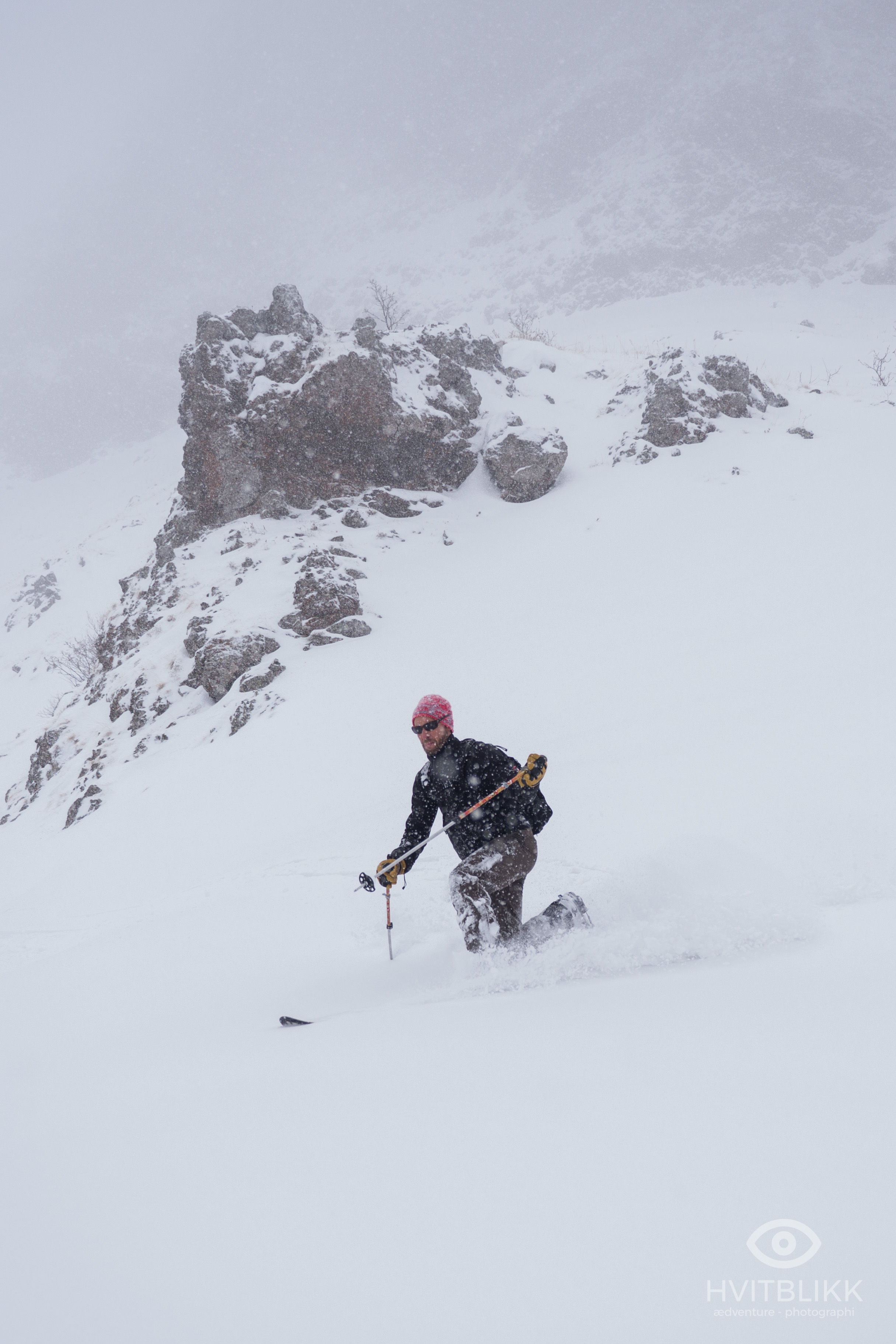 Mt Araler does not only have a religious mysticism, but also offers exciting opportunities for good skiing. Here, Christoph Herby enoys the deep telemark turns, just an hour's drive away from the city of Yerevan.