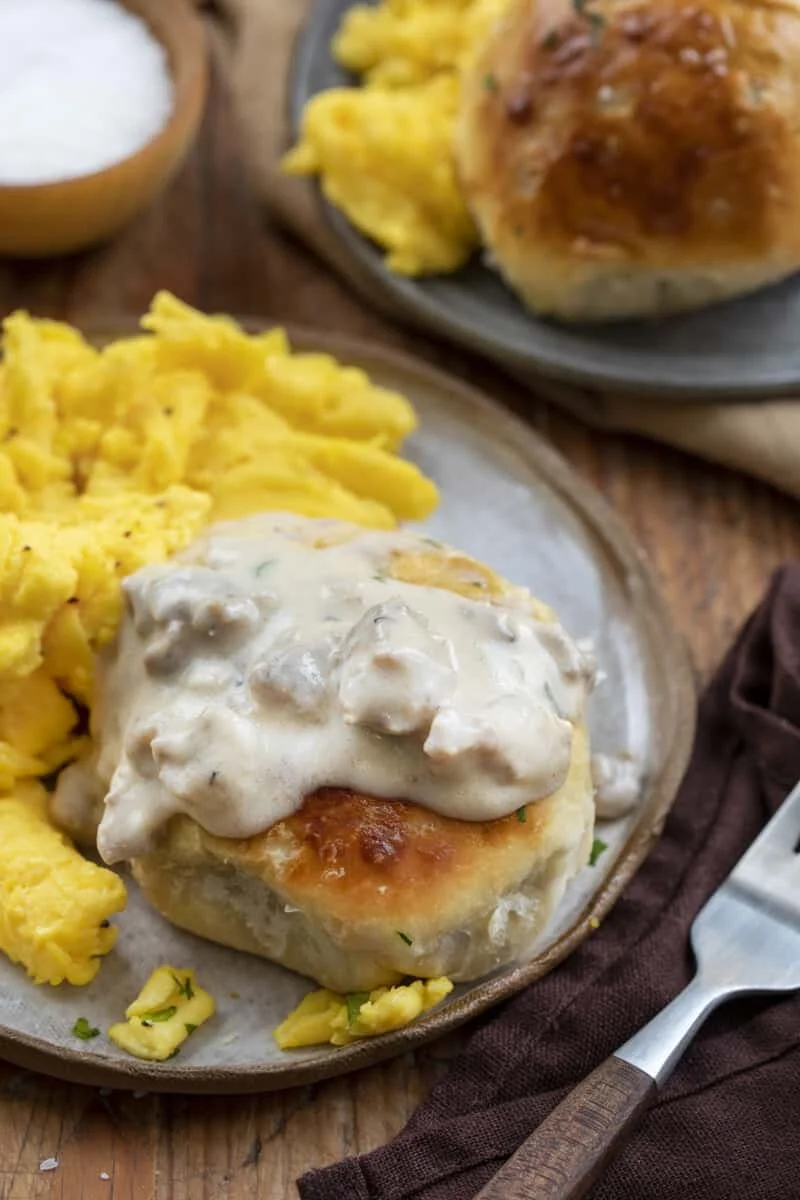 biscuits-gravy-bombs-800x1200.jpg