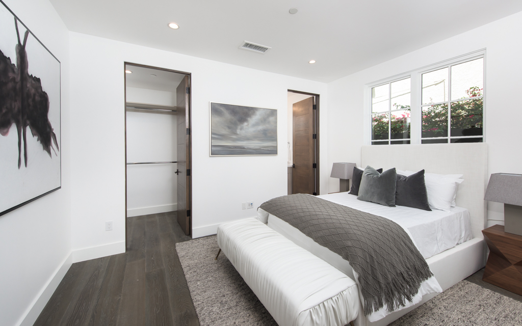 119NLaJolla-mls-17.jpg