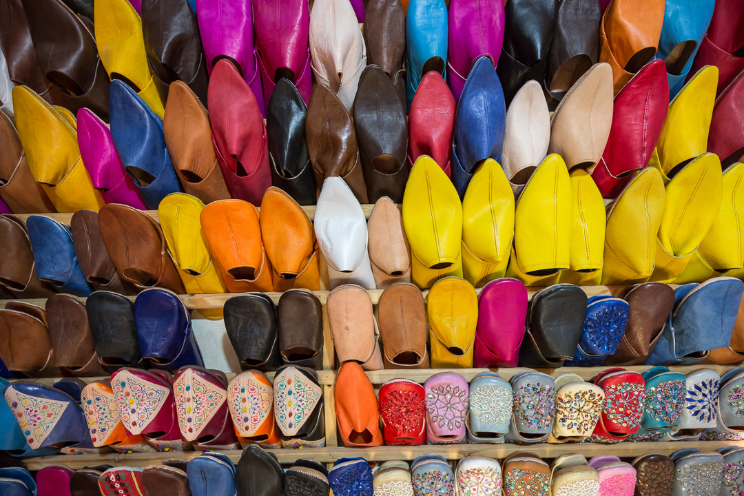 Most of the processed leather is dedicated to the production of babouche shoes, leather bags, leather jackets and pouffes.