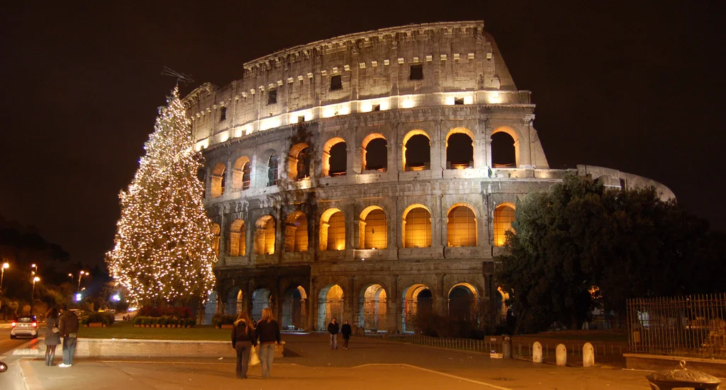 Colosseum Christmas.jpg