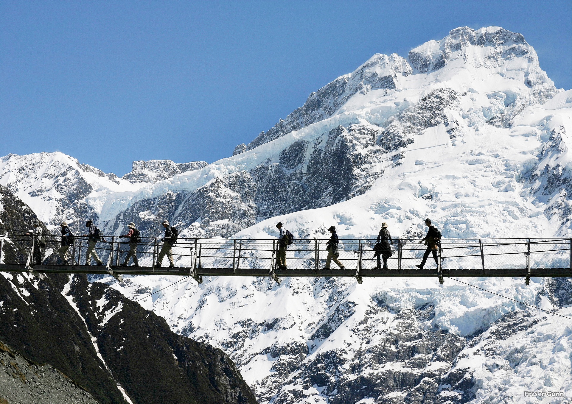 AT32-Hooker-Valley-Canterbury-Fraser-Gunn.jpg