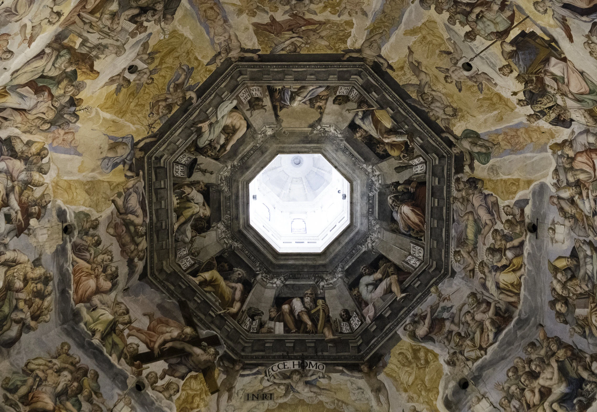 Georgio Vasari’s “Last judgment” which covers the cupola in Florence is interestingly enough mostly done by Federico Zuccari, who continued Vasari’s work after he passed, completing the mostly unfinished fresco and even changing Vasari’s work in an attempt to show his own style and originality. Photo credit: Freethedust