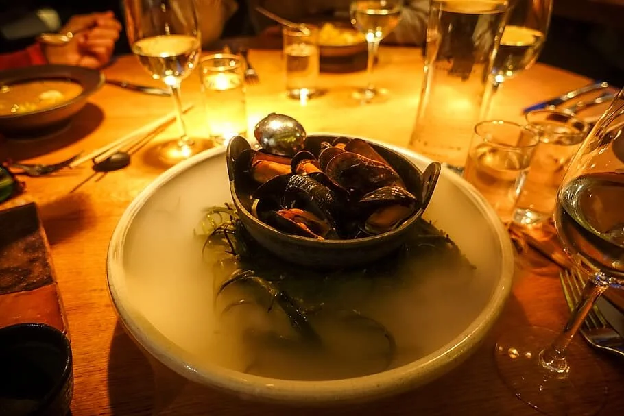 iceland-reykjavik-fish-market-clams dinner.jpg