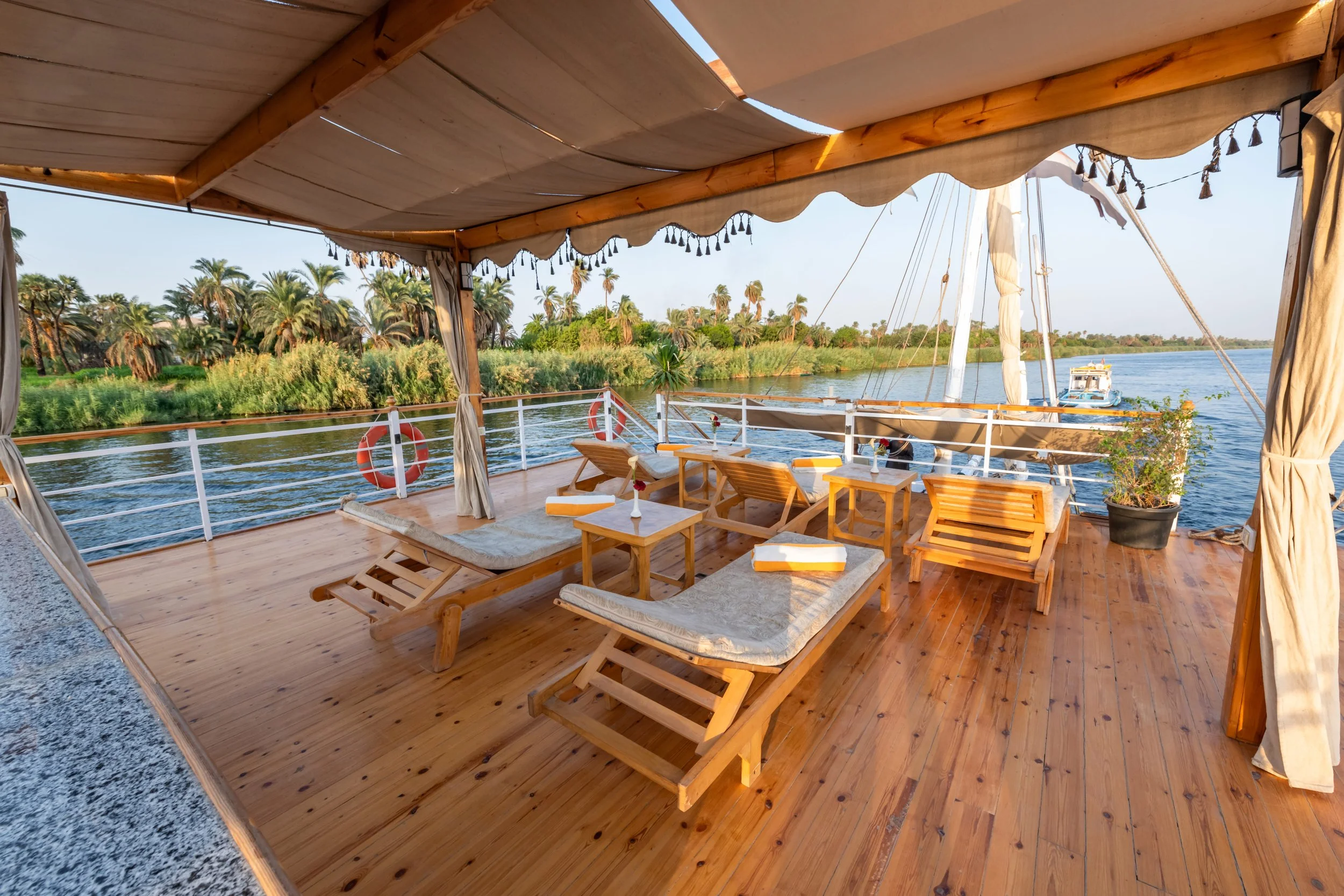 dahayiba lounge.jpg