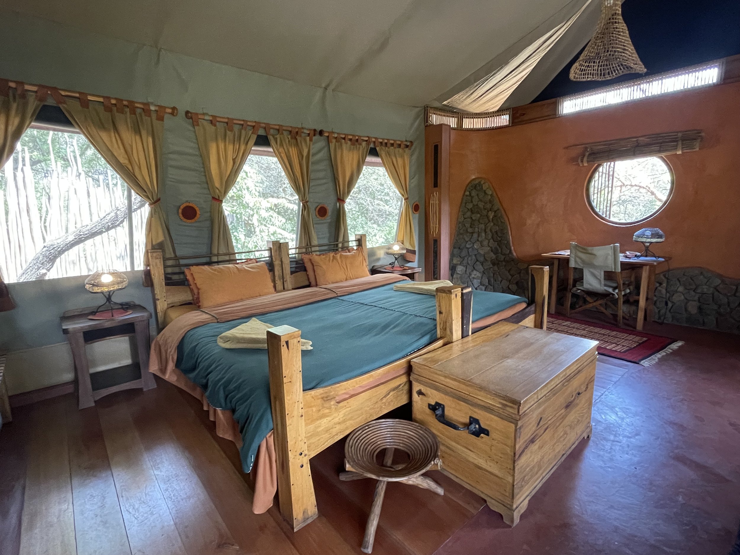 isoitok lodge.jpeg