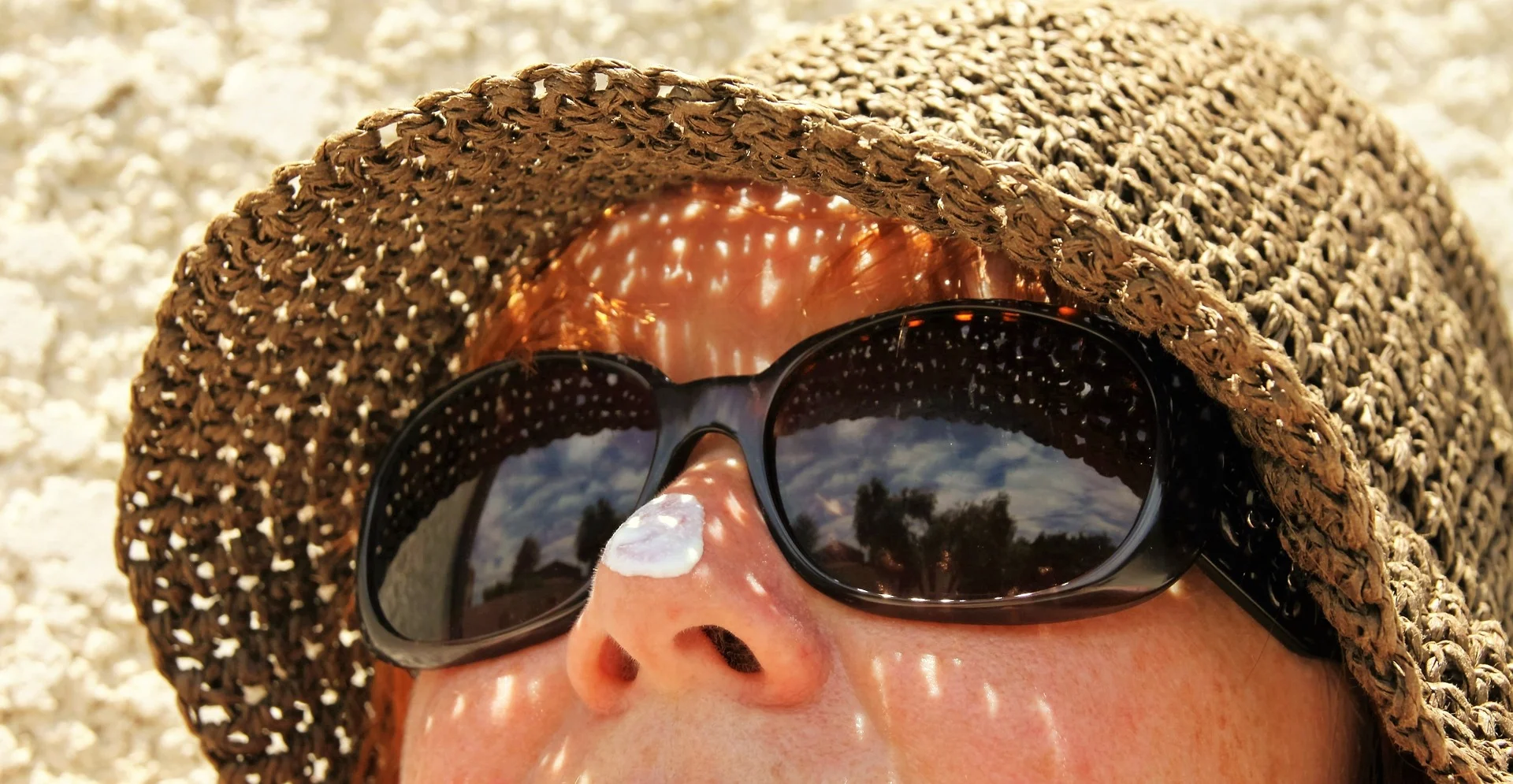 sunblock-1471393_1920.jpg