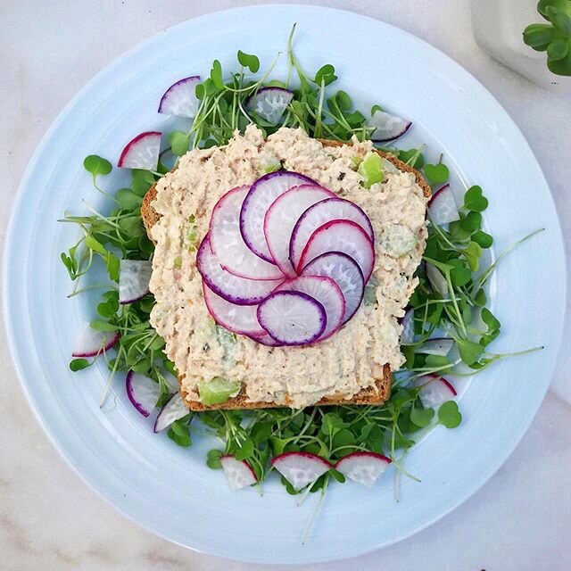 10 Minute Healthy Tuna Salad Sandwich