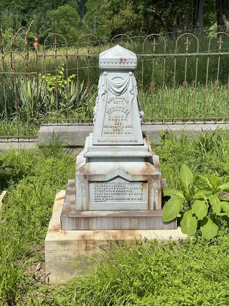 Rasche family gravesite