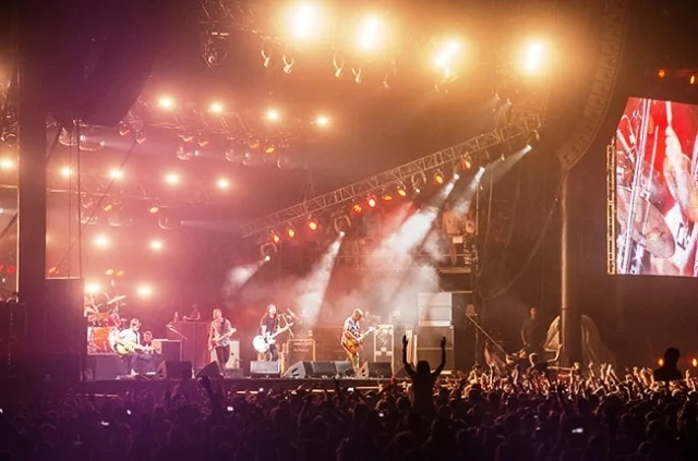 Firefly+2014+Foo+Fighters.jpg