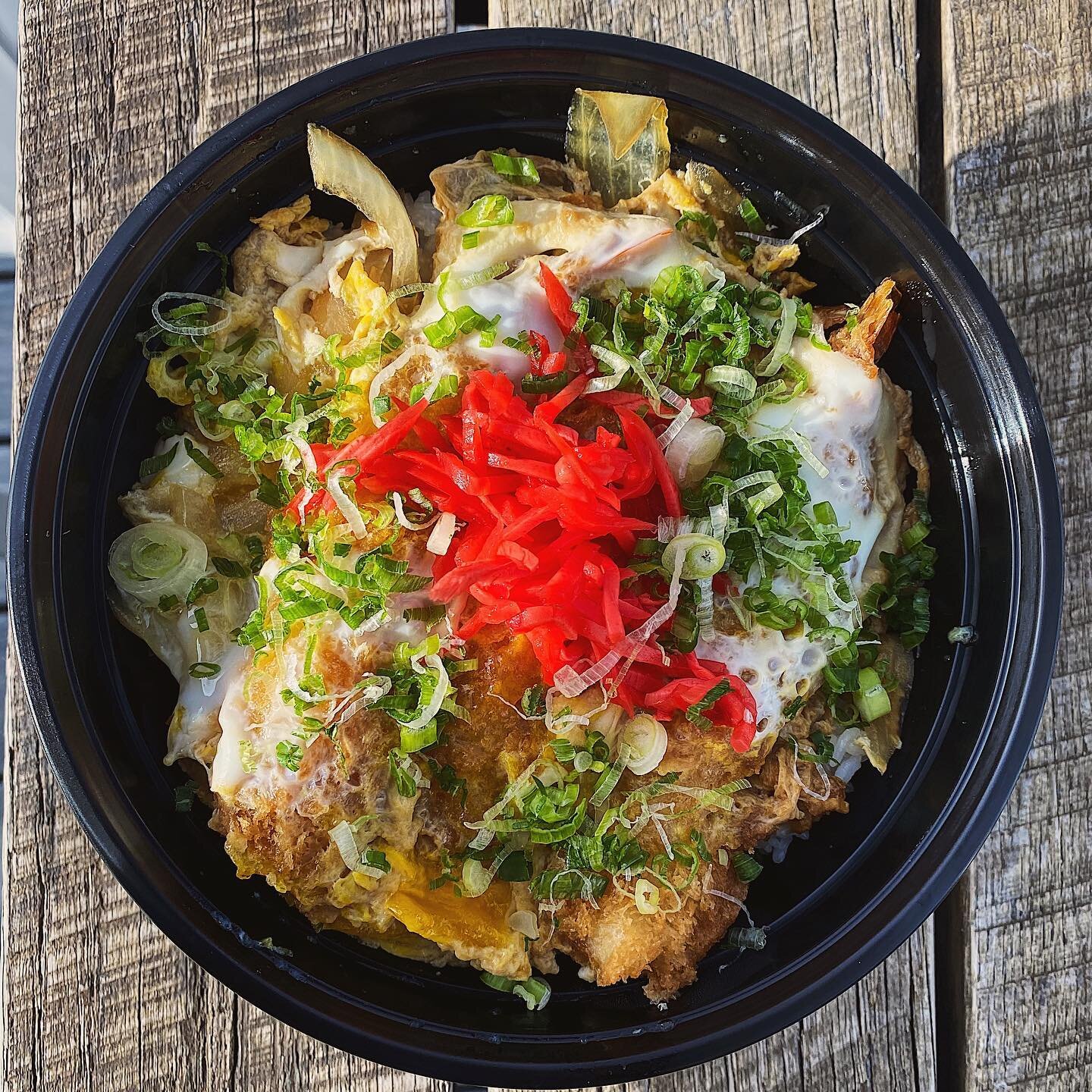 🍤 🍤 🍤 
🔥 EBI KATSUDON 🔥 

Grab yours at Hana 🇯🇵 Market! Today! Until sold out! ✌️ 

Both @ghostlinedc and @unionmarketdc  are open until 9pm today! Let&rsquo;s eat outside! ✌️