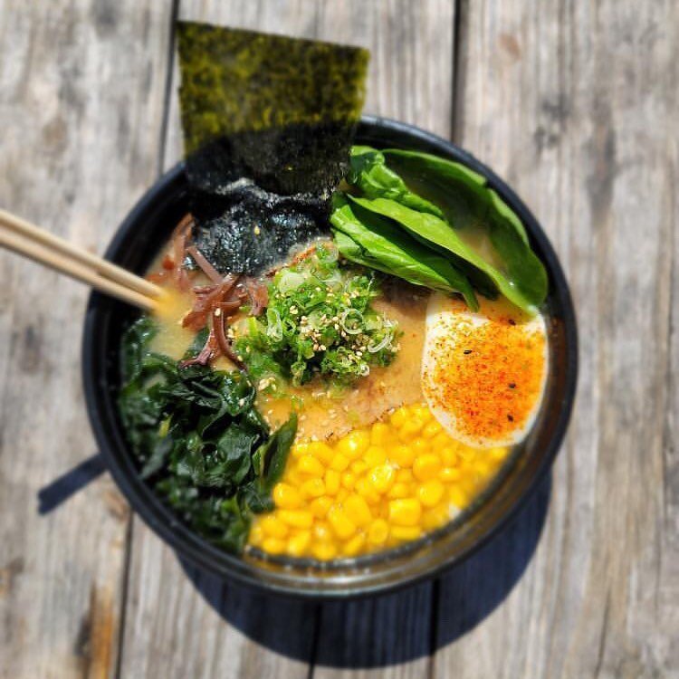 This beautiful weather calls for an even more beautiful bowl of ramen 🌞 🍜 

Come see us we open!😊

📸: @gavarrete_hn 🙌