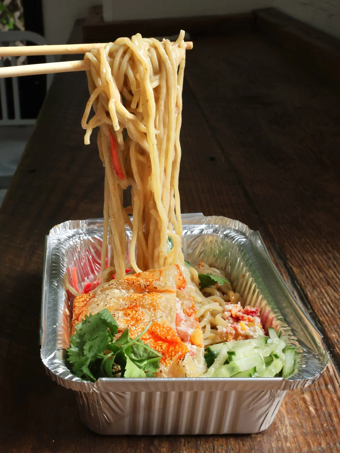 Enjoy the taste of our sesame noodles served chilled, layered with nutty richness and your choice of tender braised chicken or stuffed tofu. 🤤 Get yours today at Georgetown or Union Market!🍜

DC📍3210 Grace St NW &amp; inside of @unionmarketdc

#wa