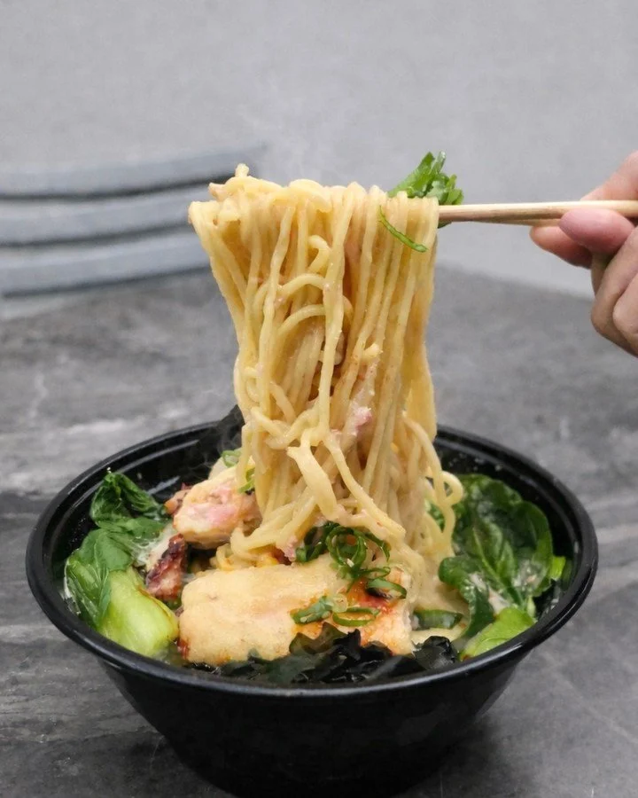 🥶 Chilly?! Warm up and order a bowl of steamy ramen today 🍜#UZUfam!

DC📍3210 Grace St NW &amp; inside of @unionmarketdc

#washingtondc #georgetowndc #dcramen #unionmarketdc