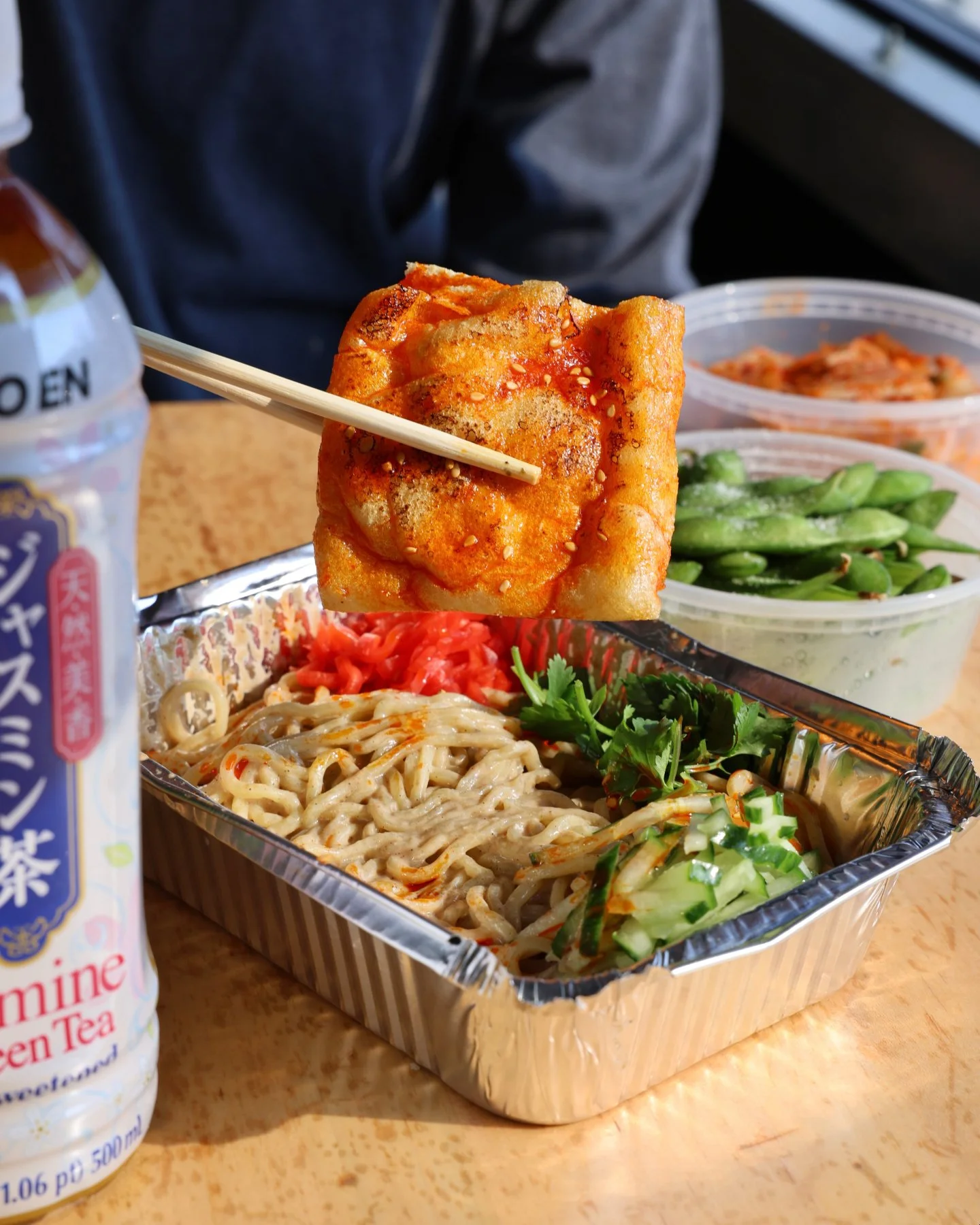 Too cool to be served hot 😌🥢 Cold sesame noodles &mdash;Creamy sesame, chili oil, cucumbers, pickled ginger, &amp; fresh cilantro 🔥 With your choice of chicken or vegan tofu!

DC📍3210 Grace St NW &amp; inside of @unionmarketdc

#washingtondc #geo
