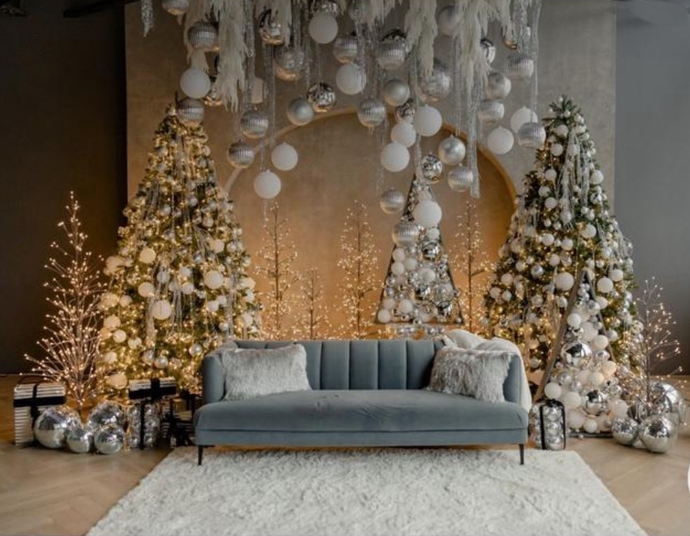 Celebrate Christmas at Our New Spacious Studio!