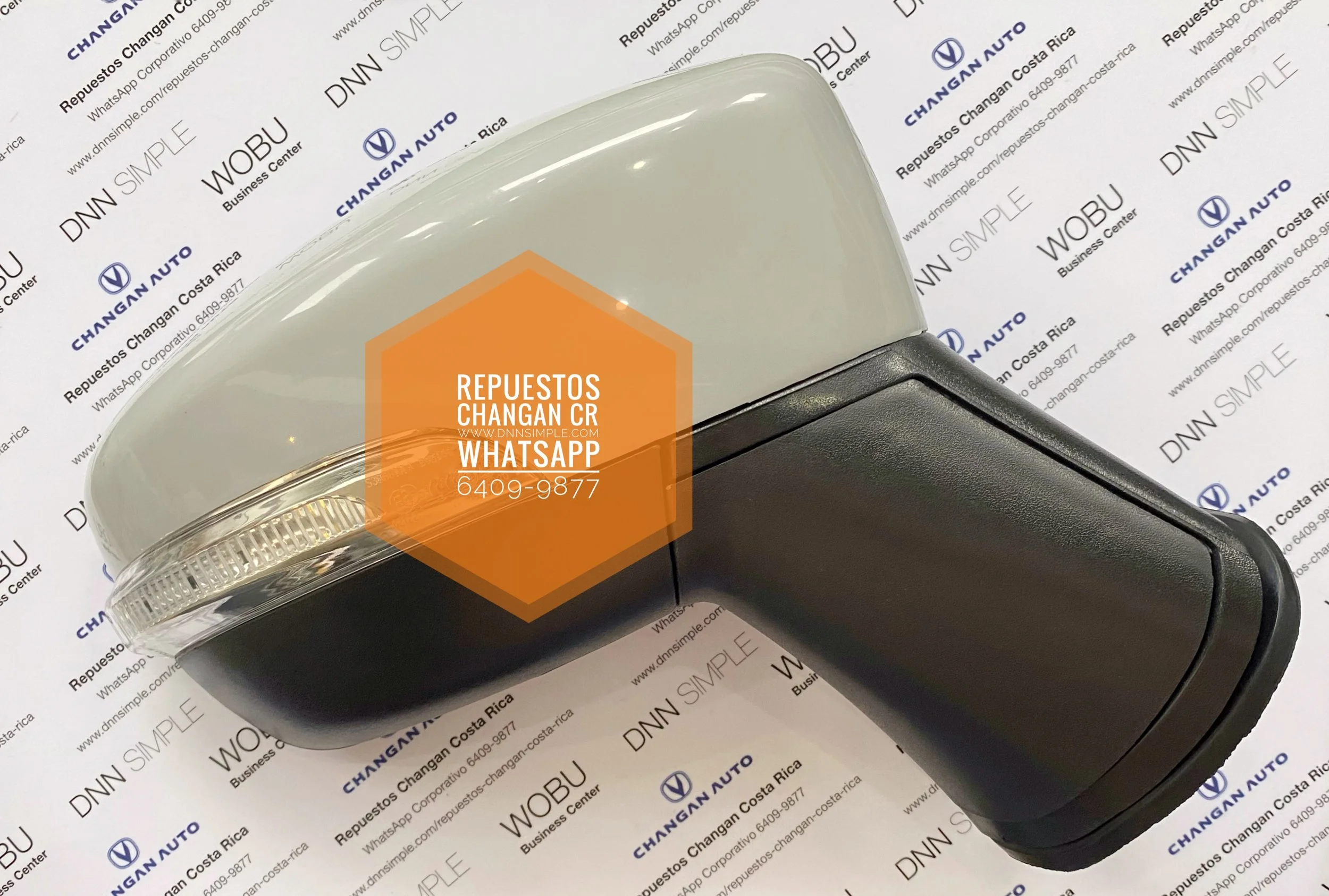 Espejo lateral de puerta o Cobertor carcasa de espejo. Changan CS 15. (Algunas partes disponibles para entrega inmediata).