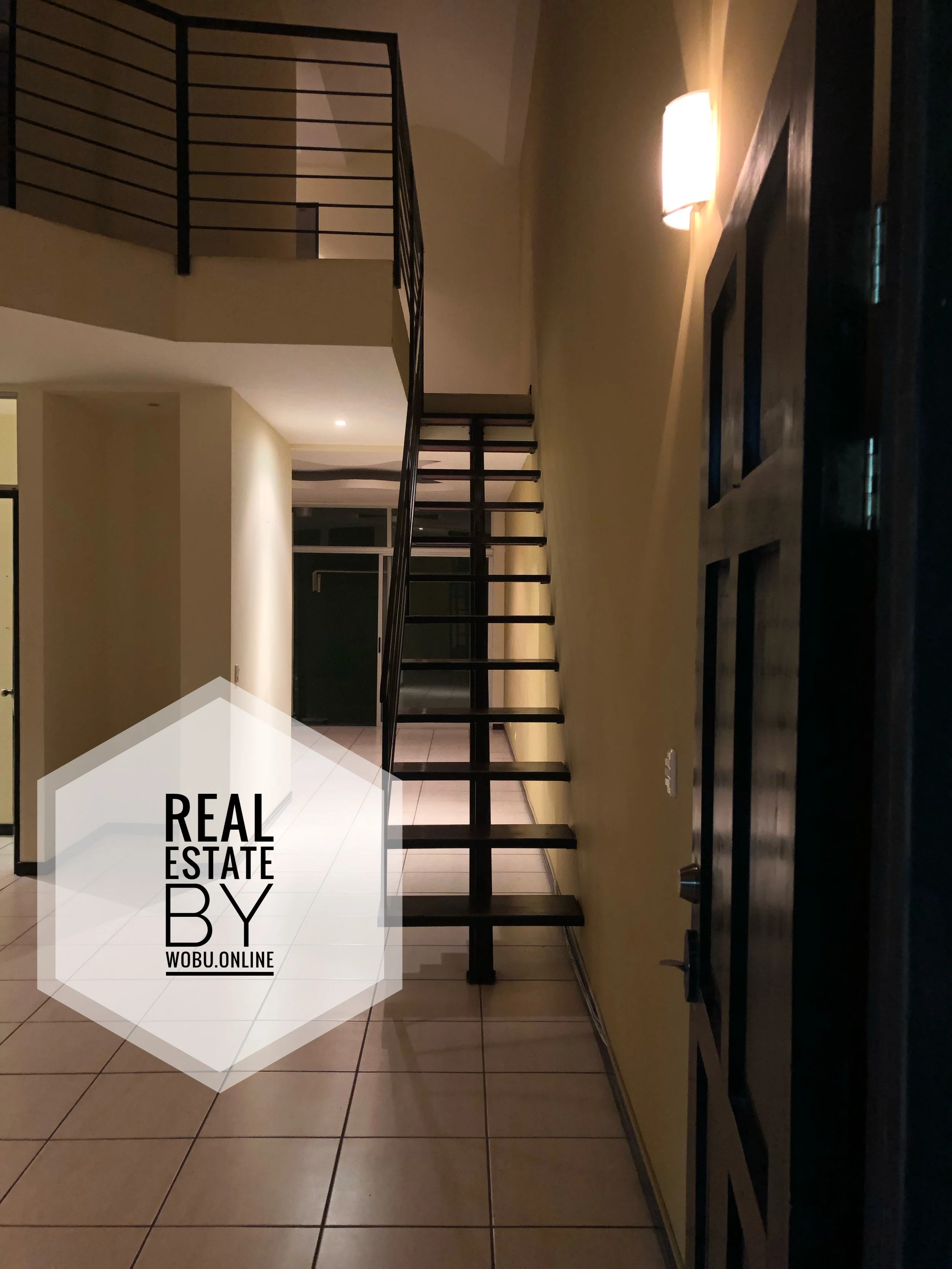 2824D4AA-5D03-4A3B-B0B5-B538B5030022