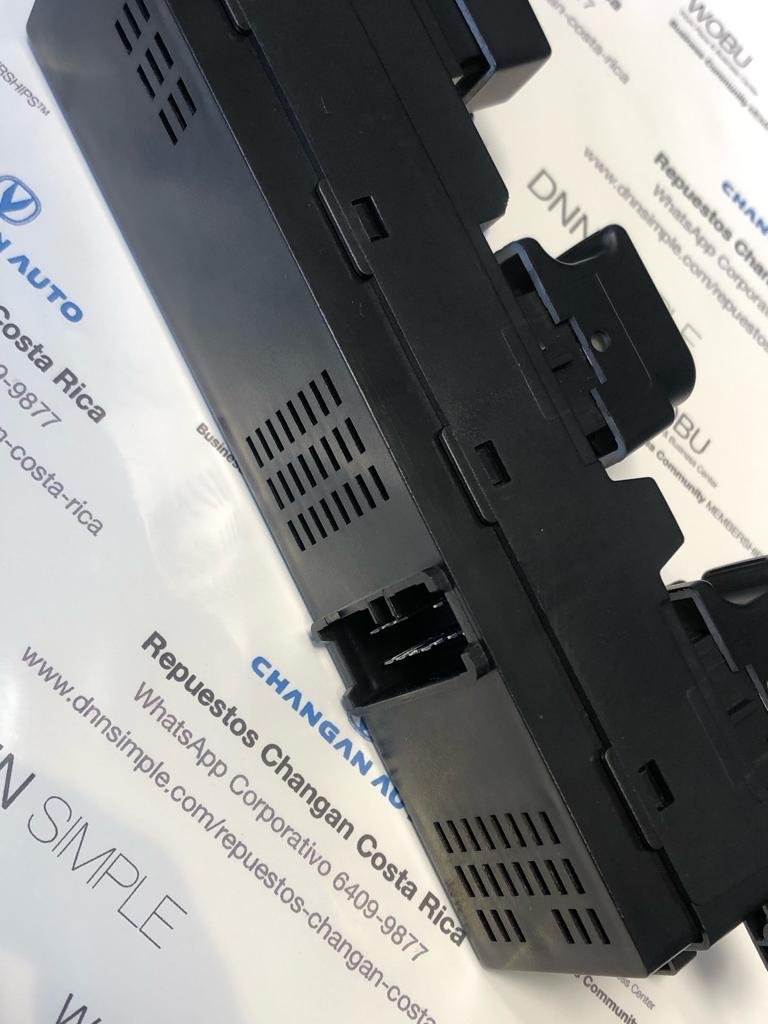 03 Botonera principal cierre central y vidrios Changan Benni 1.4.jpeg