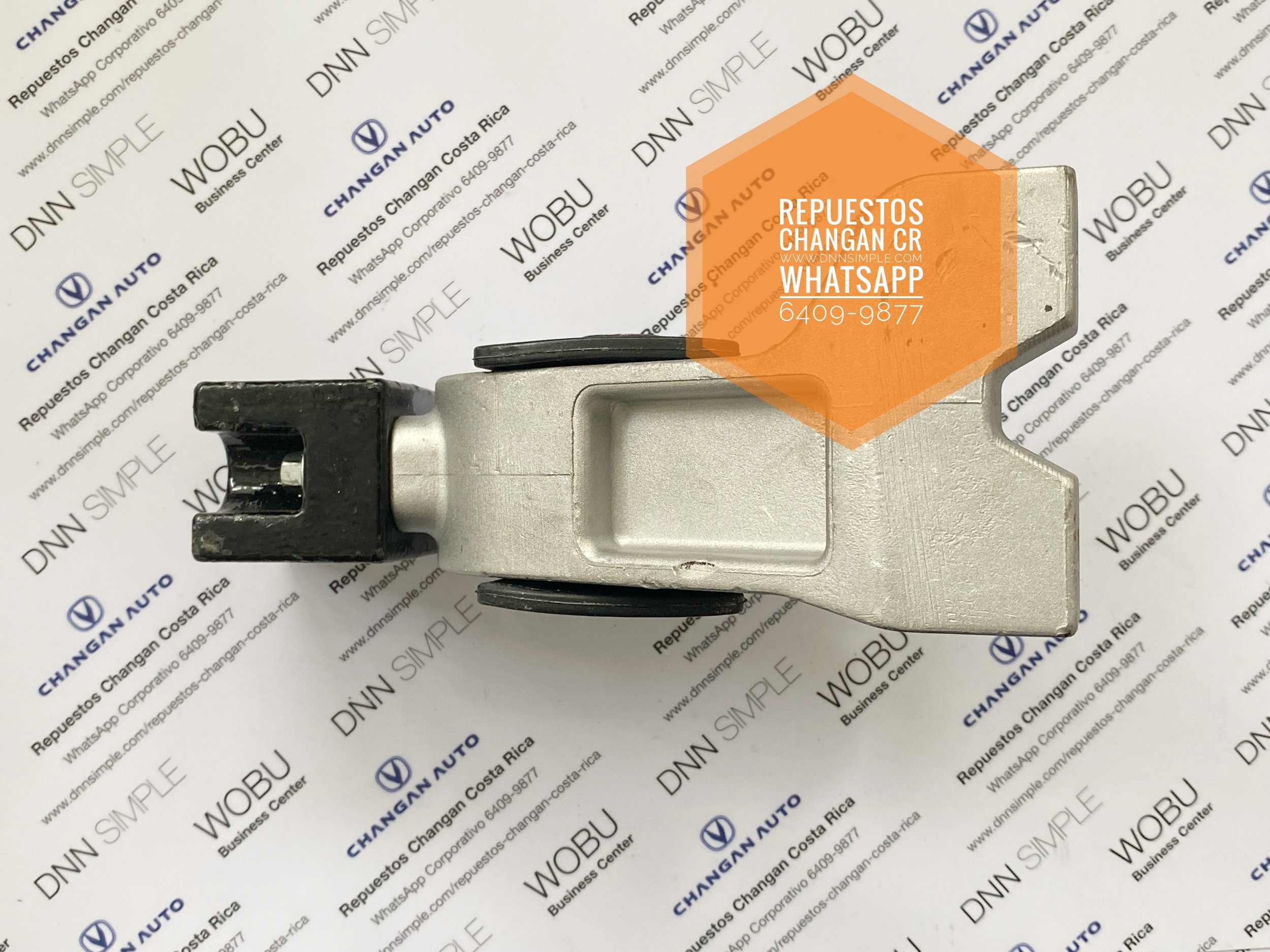 04 Soporte motor izquierdo Changan EADO.JPG