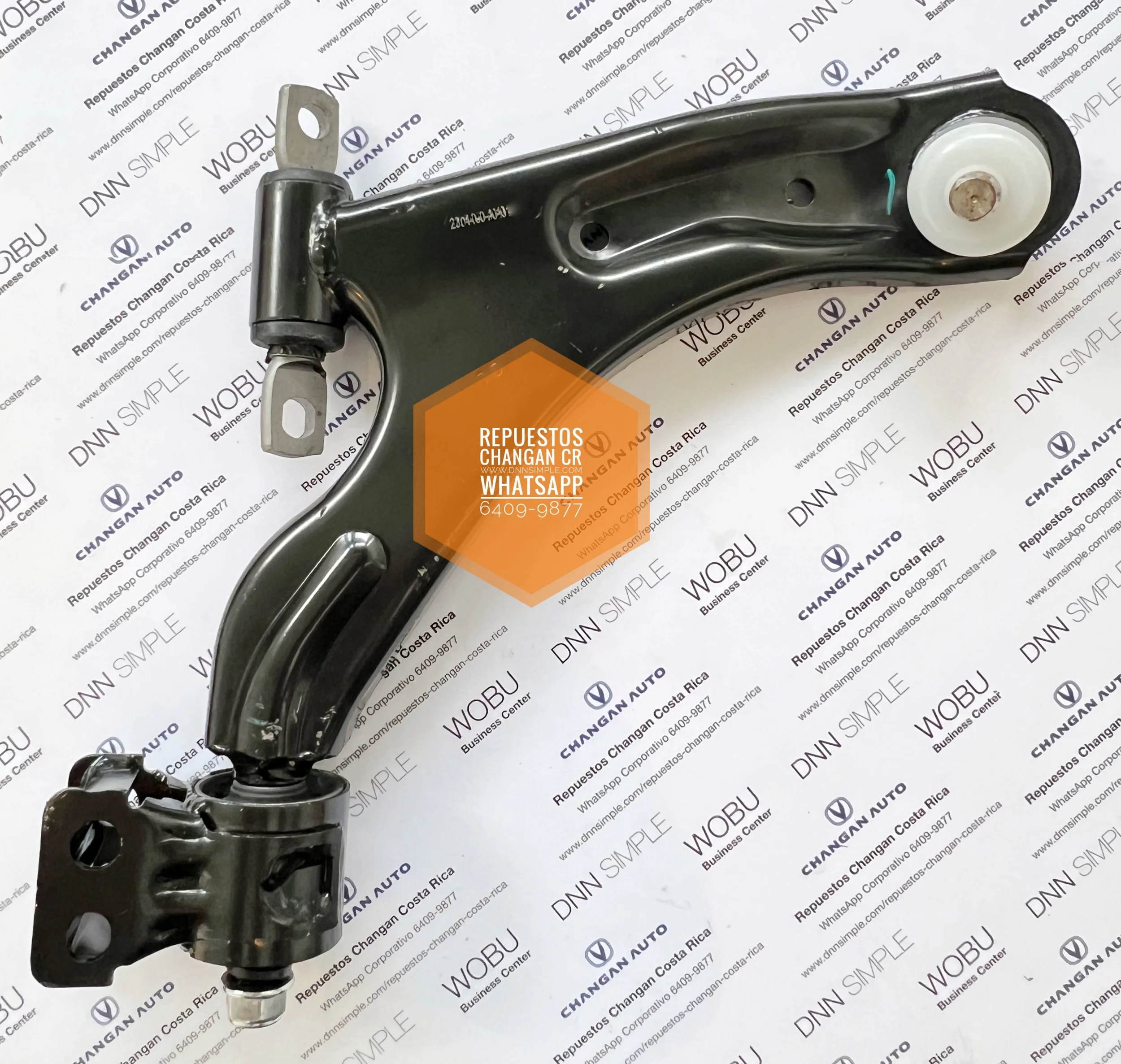 Tijereta completa con Bushing nivelador, Buje Soporte oscilante y Rótula suspensión delantera RH/LH. Changan New Benni 1.4. (Disponible para entrega inmediata).
