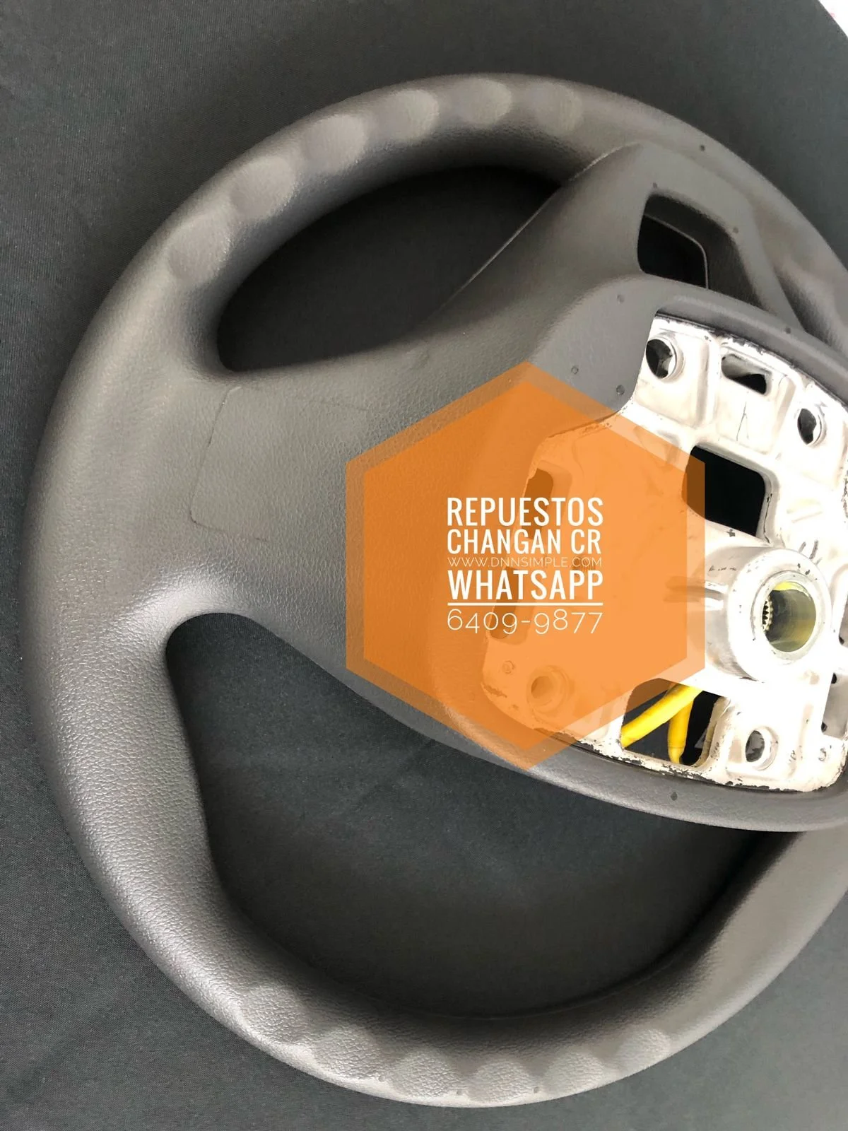04 Volante Controles moldura.jpeg