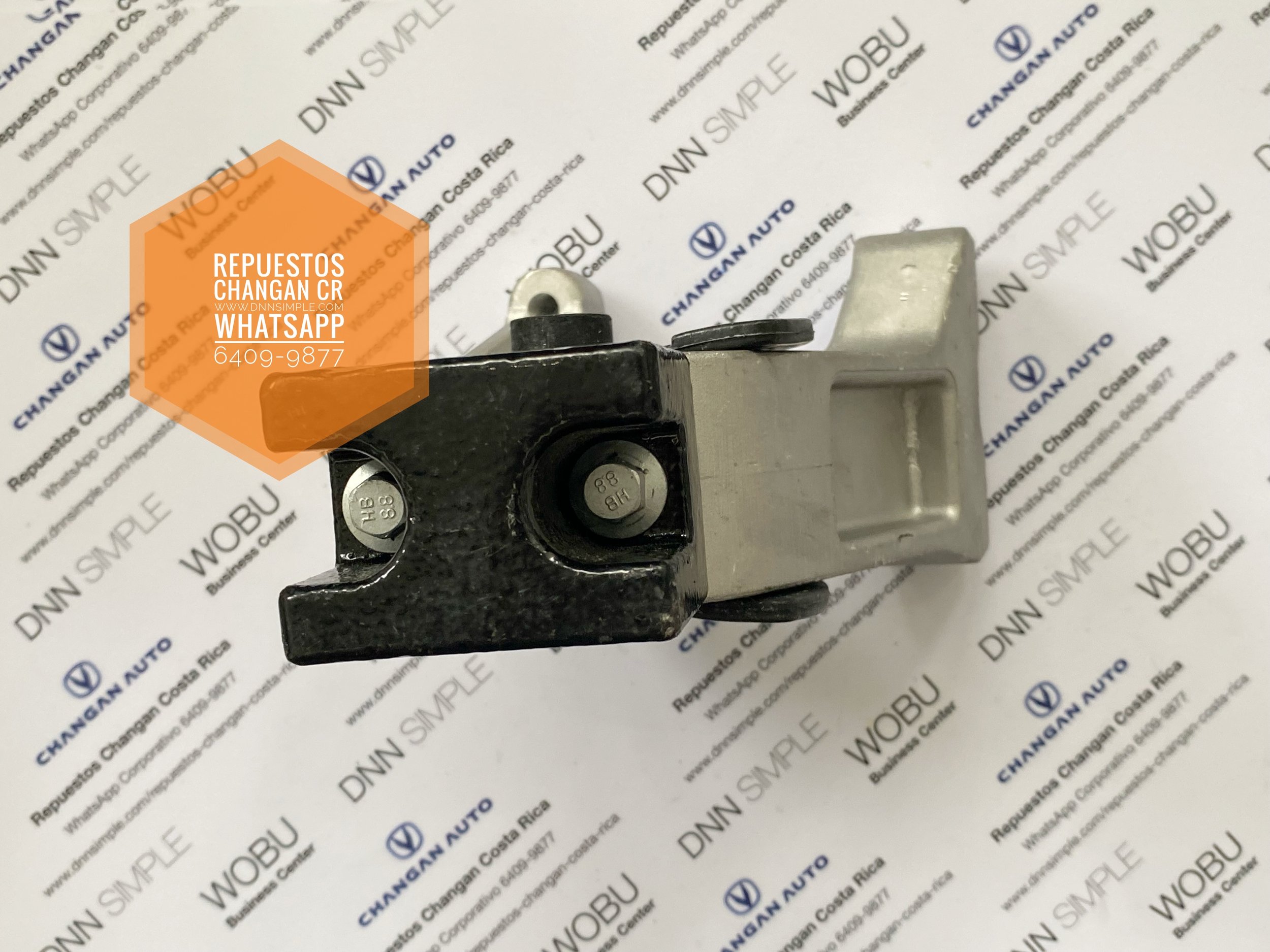 05 Soporte motor izquierdo Changan EADO.JPG