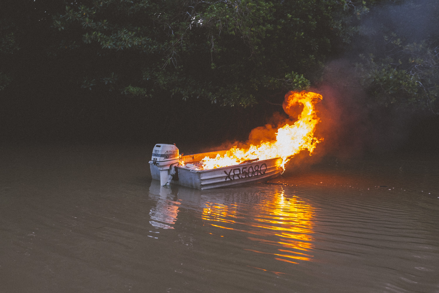 Boat Fire-1.jpg