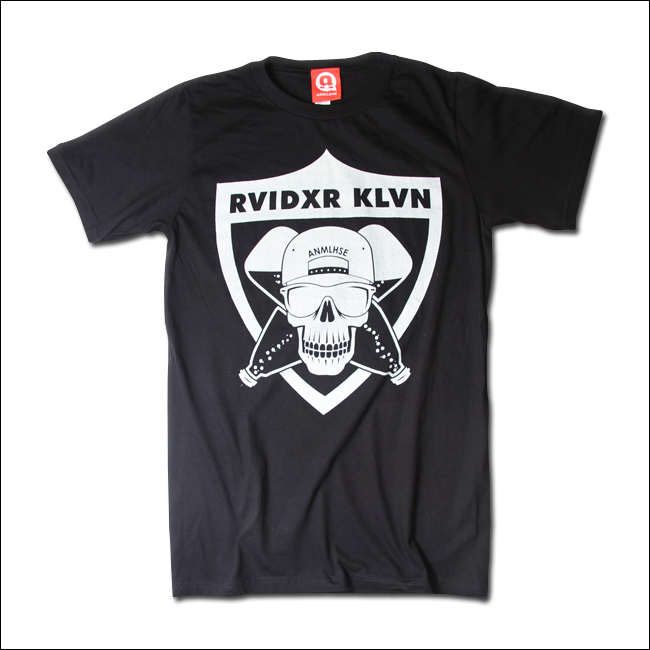 TEE w.png