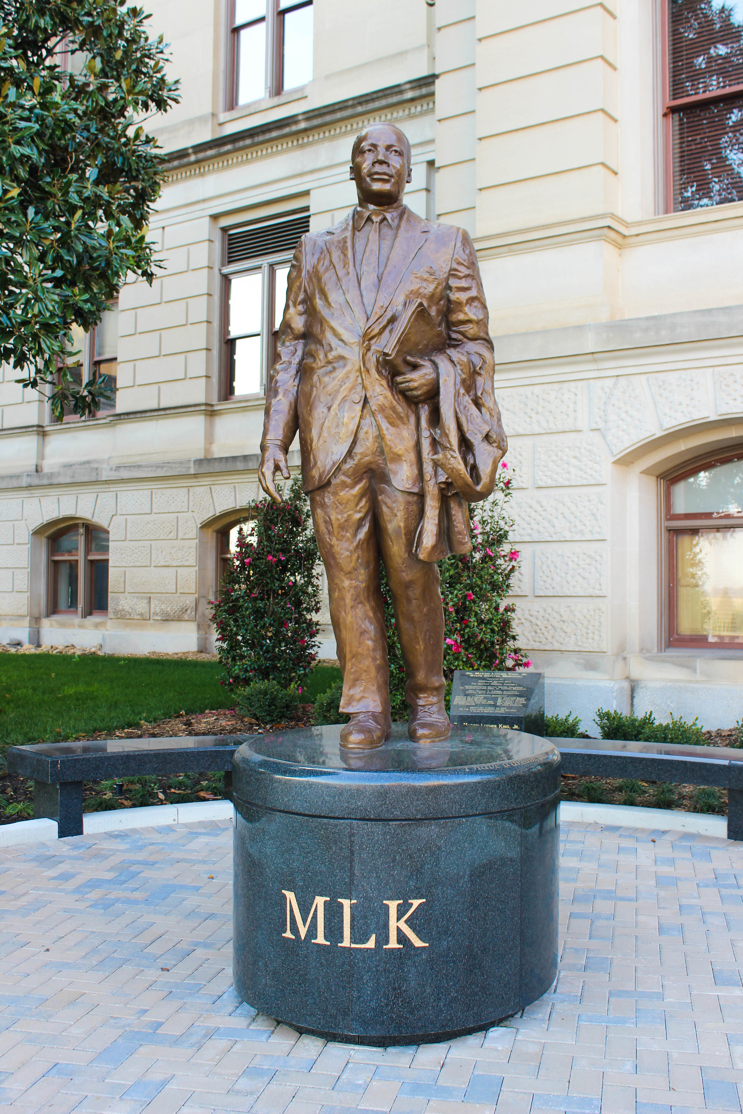 MLK Jr. Atlanta Statue 