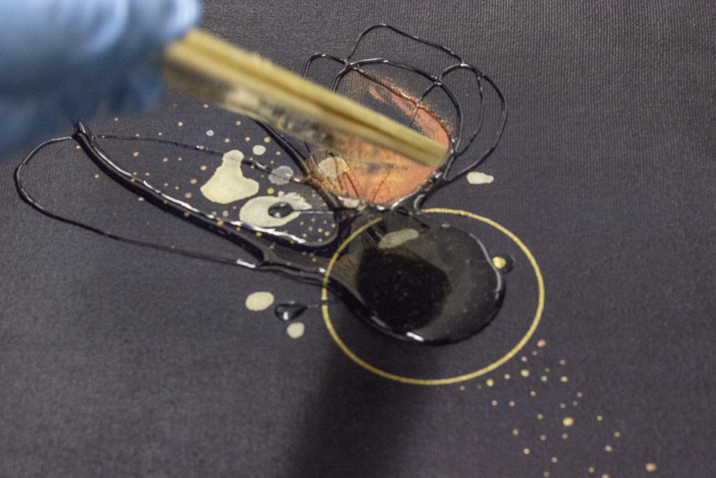 Resin details on small pieces.