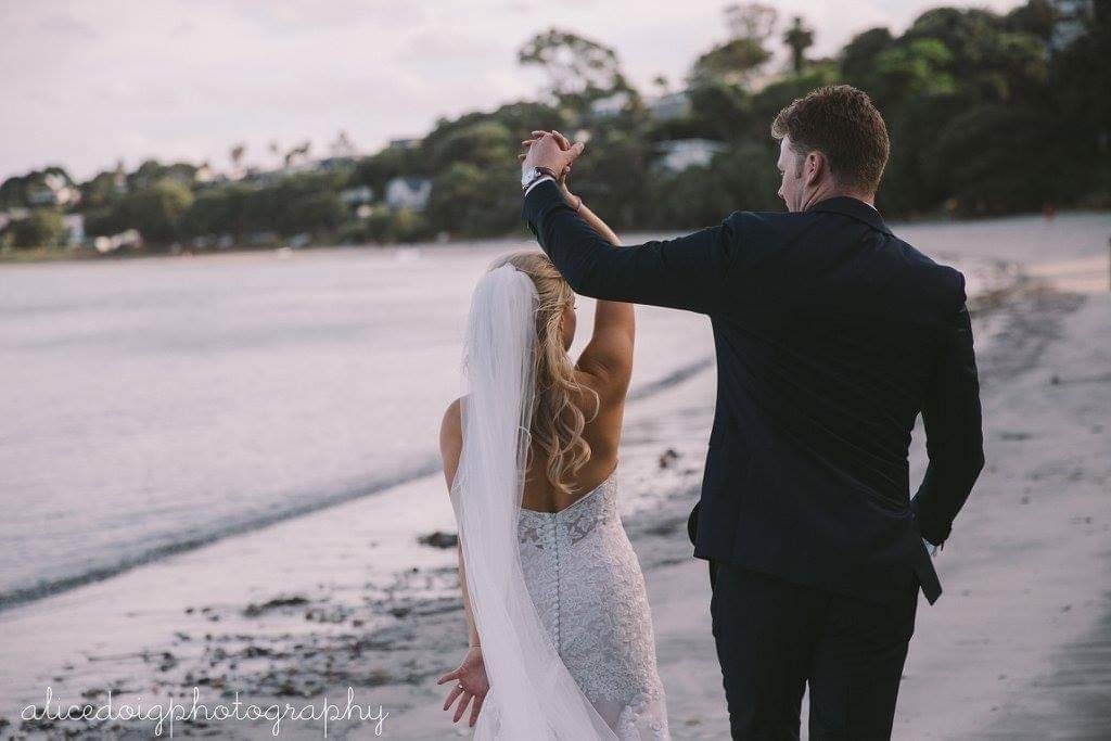 Dance your way into the new week​​​​​​​​
​​​​​​​​
Photographer- @alicedoigphotography #realbride #bridalinspiration #nzbride #weddings #engagements #Bespoke #bride #bridetobe #nzbride #bridaldress #nzbridetobe #newzealandwedding​​​​​​​​
#nzdesigner #