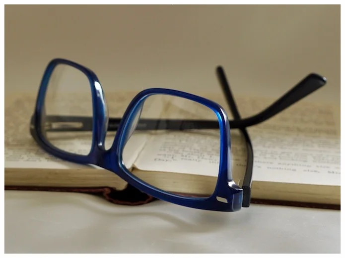 blue reading glasses, glass lenses