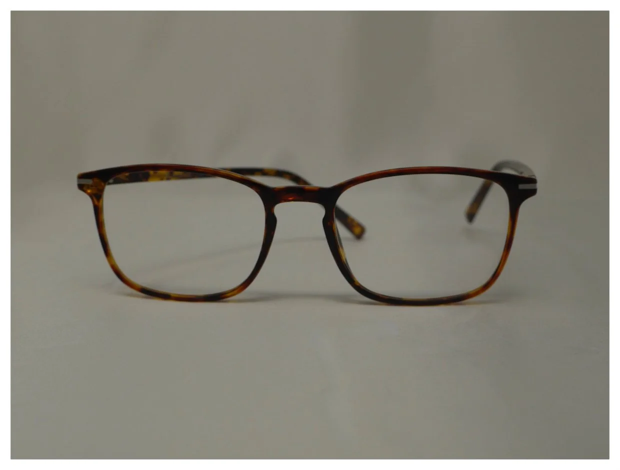 Front view of B-AC9D bespoke tortoiseshell reading glasses with classic rectangular rims
