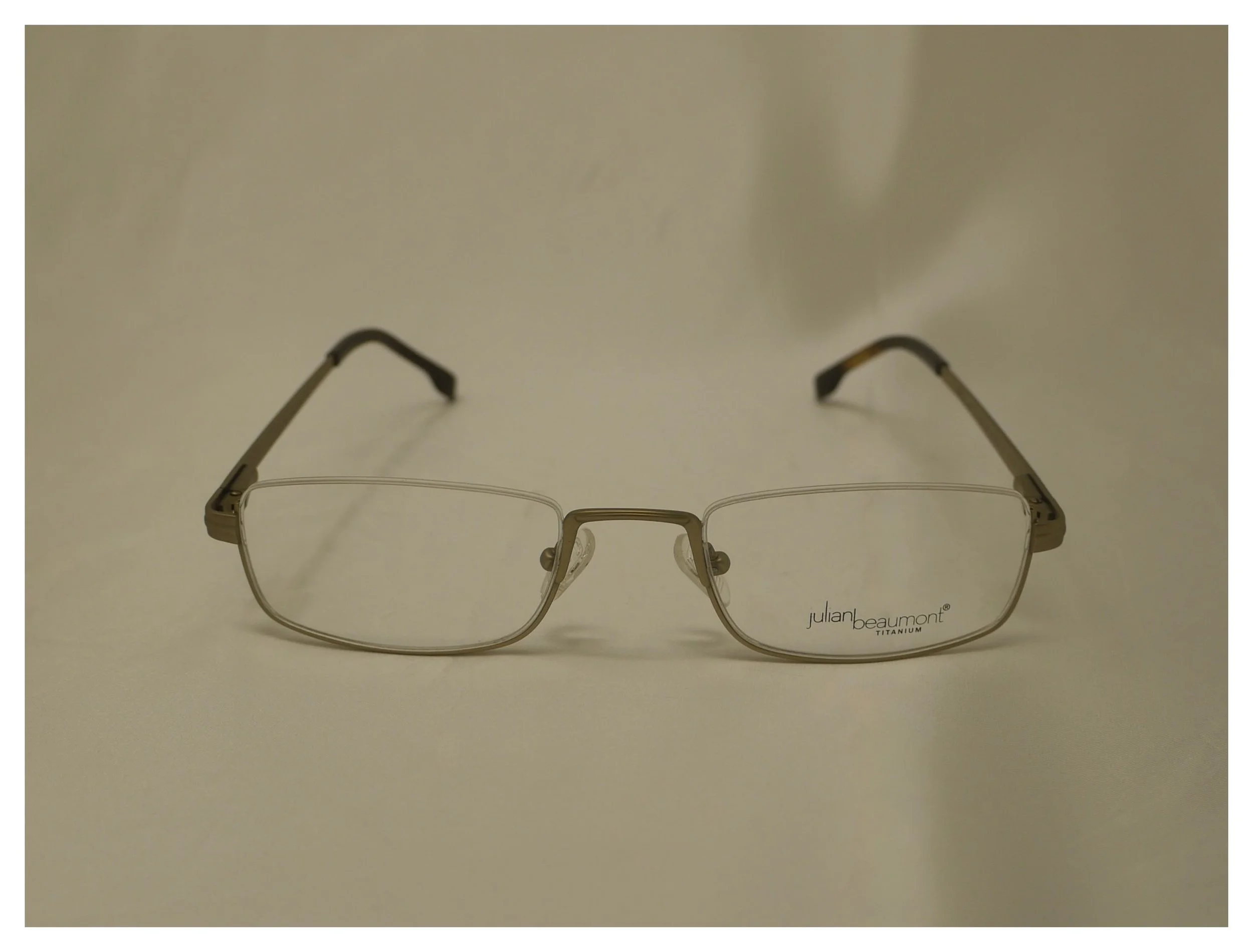 Front view of Julian Beaumont 3659 gold titanium half-eye reading glasses