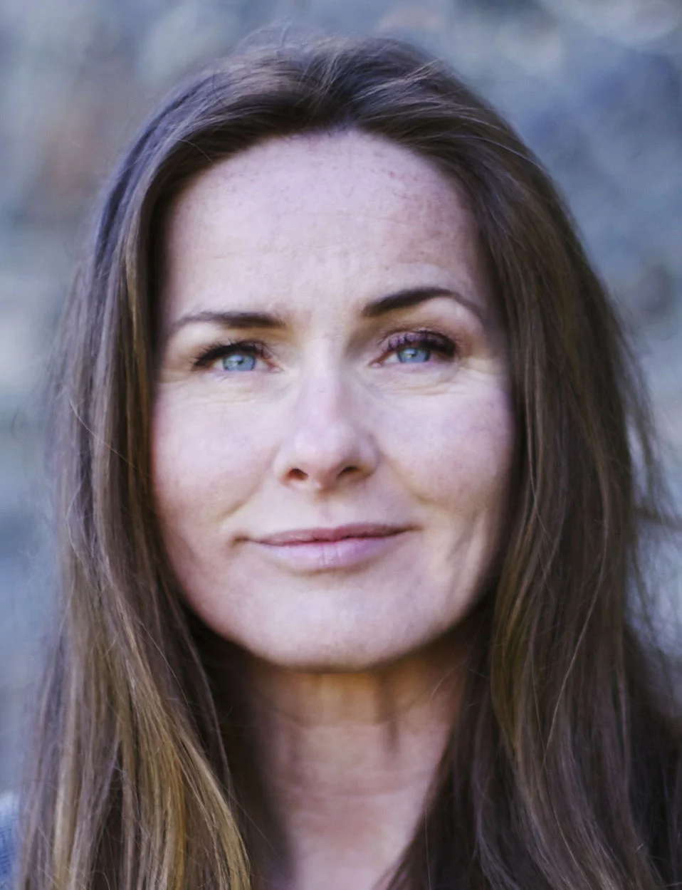Profilbildet_Farger-Redigert-av-bilde-6_Pernille Marie Walvik.jpg