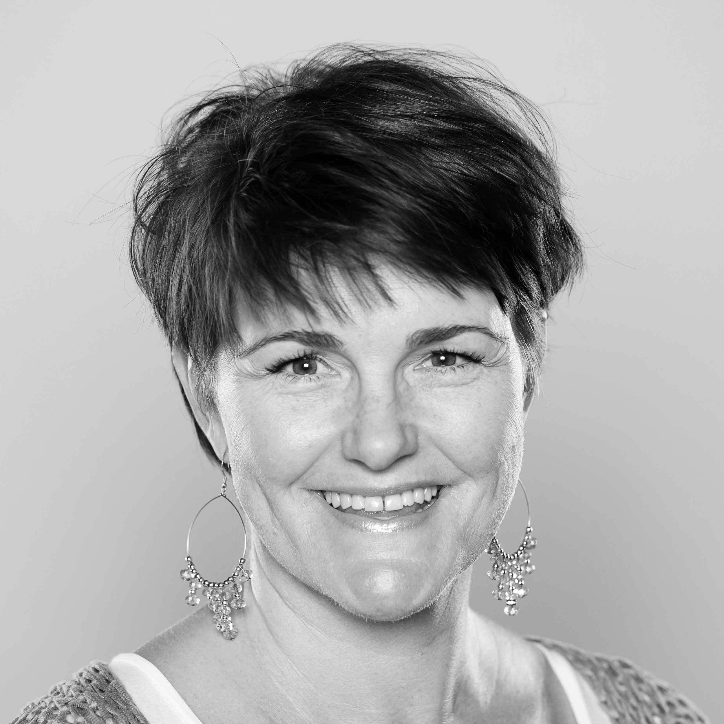 Victoria Telle Hjellset vHåkon Sparre _bw.jpg