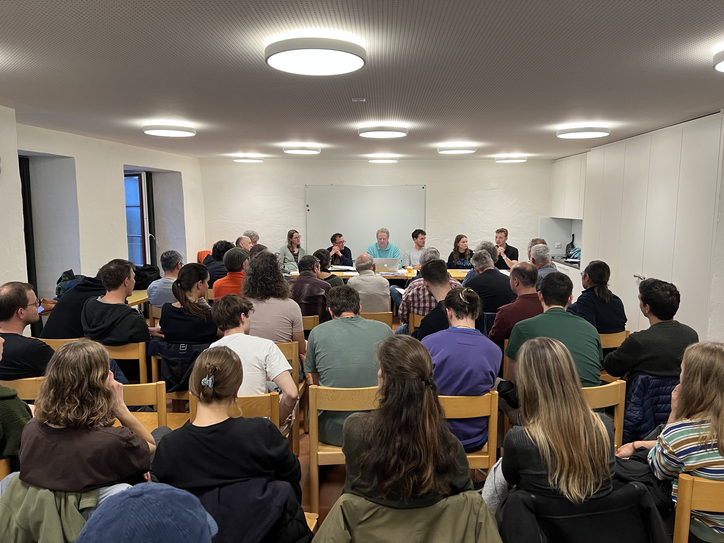 GV 2025 und Theaterbesuch