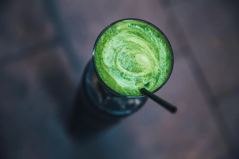 green-health-smoothie_925x.jpg