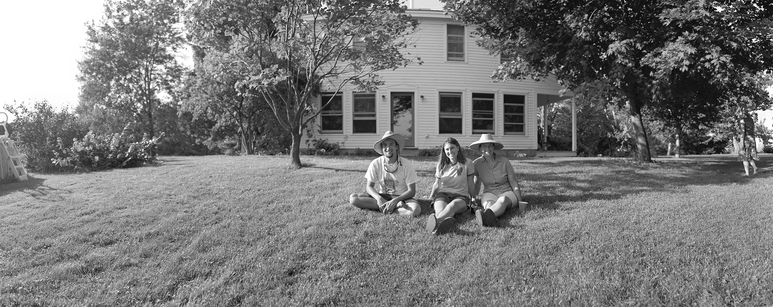 Mother26-2010-BW3-9_10- 150dpi 8in.jpg