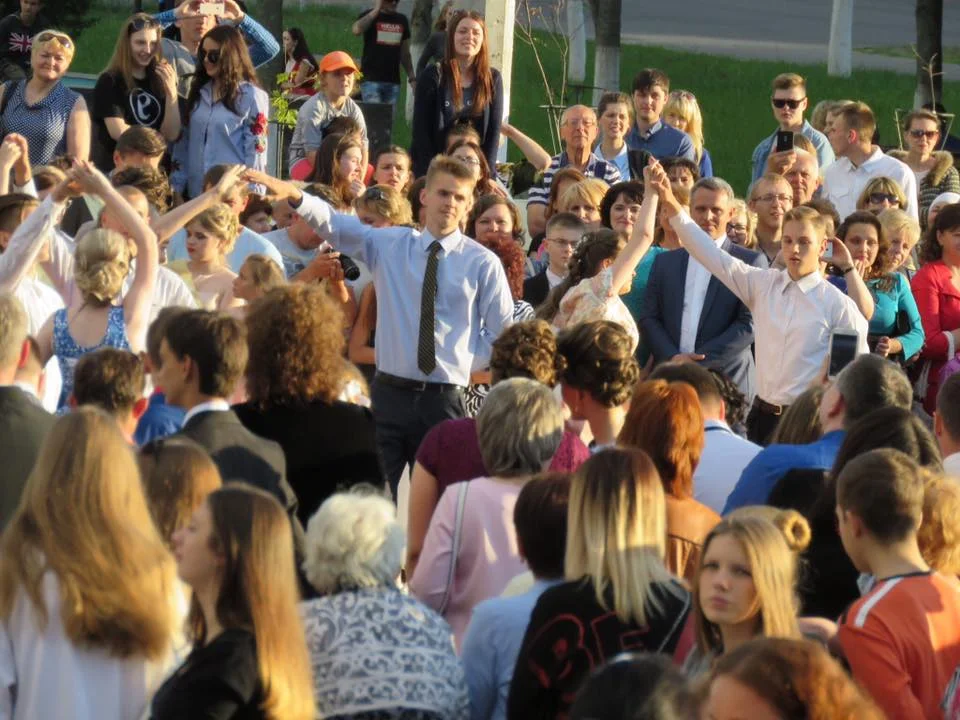 crowd.jpg