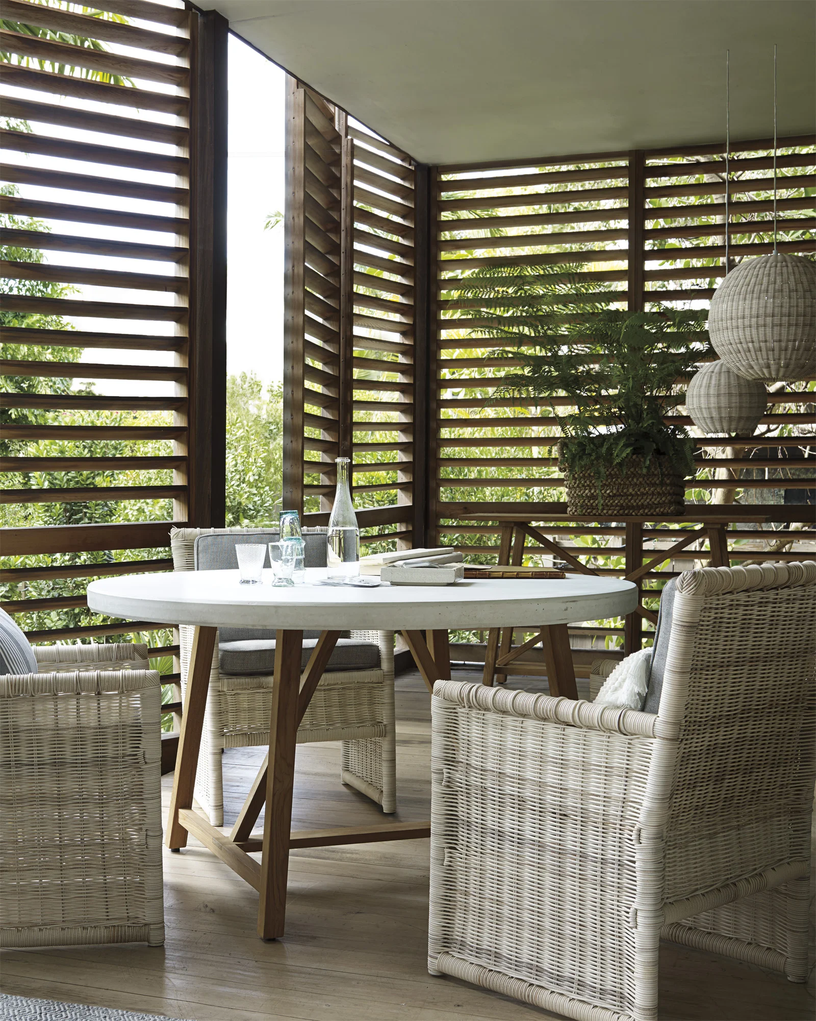 DIN_Terrace_Wooden_Pacifica-58715-v1_Main_Crop_BASE.jpg