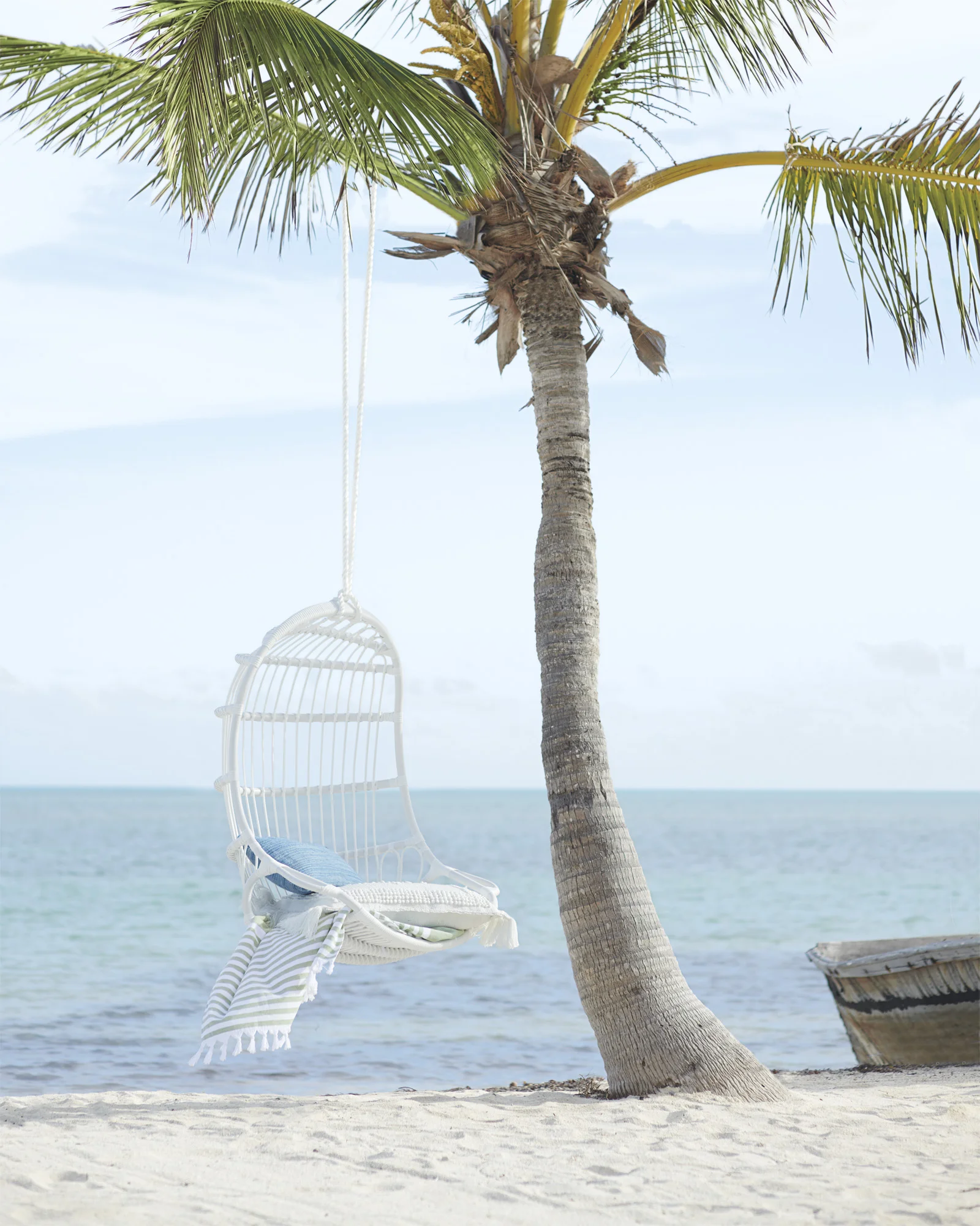 Chair_Hanging-1243_Crop_BASE.jpg