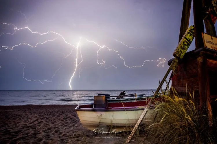 How To Capture Lightning Strikes