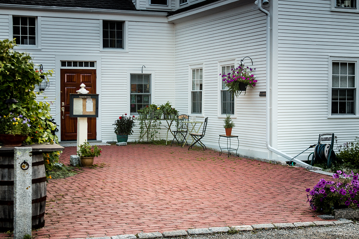 arborvine patio garden.jpg