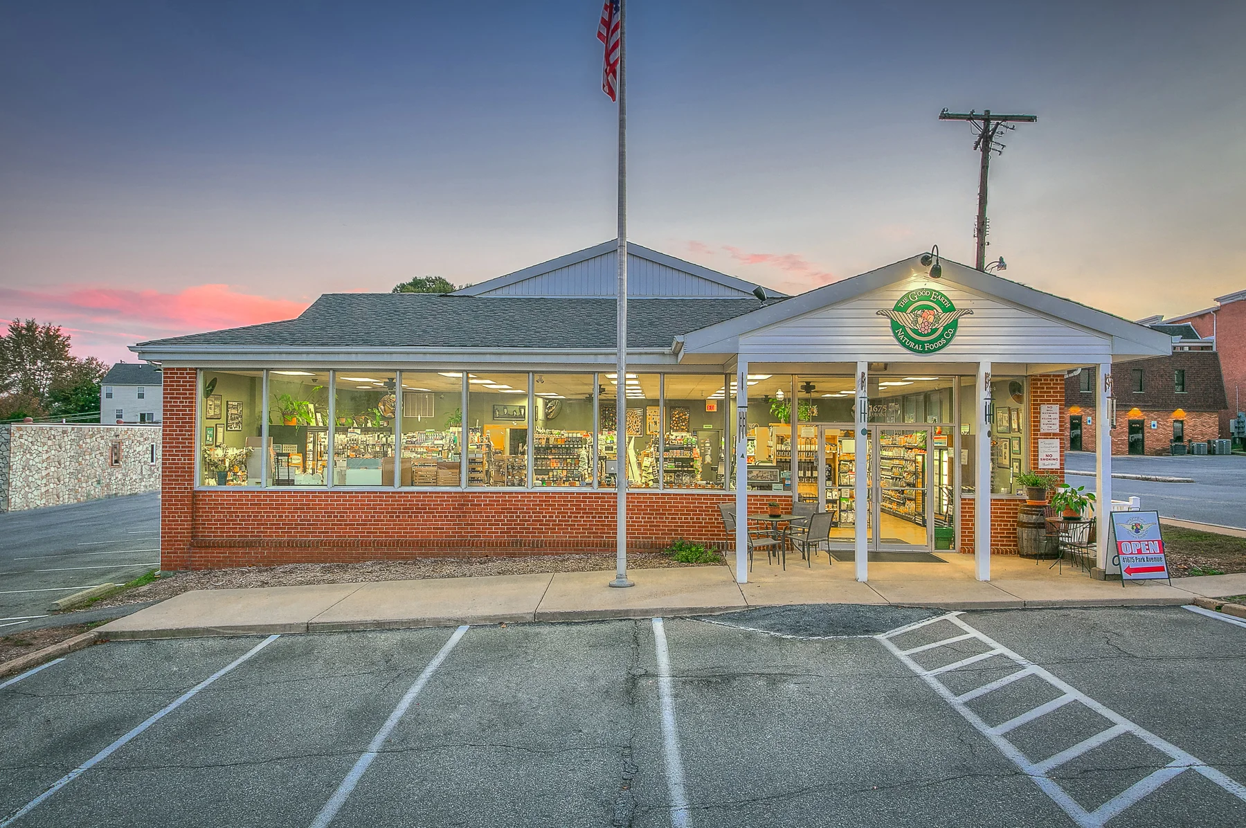 good-earth-store-5.jpg