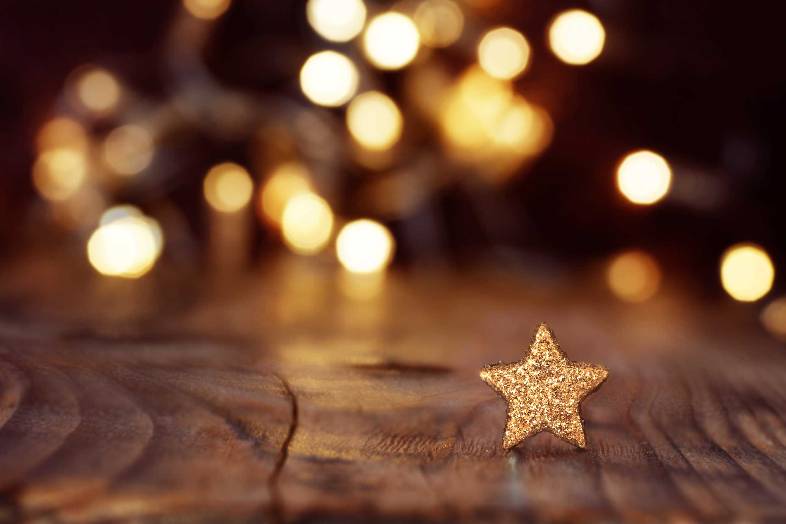 Christmas-background-with-stars-and-bokeh-607461520_4272x2848.jpeg