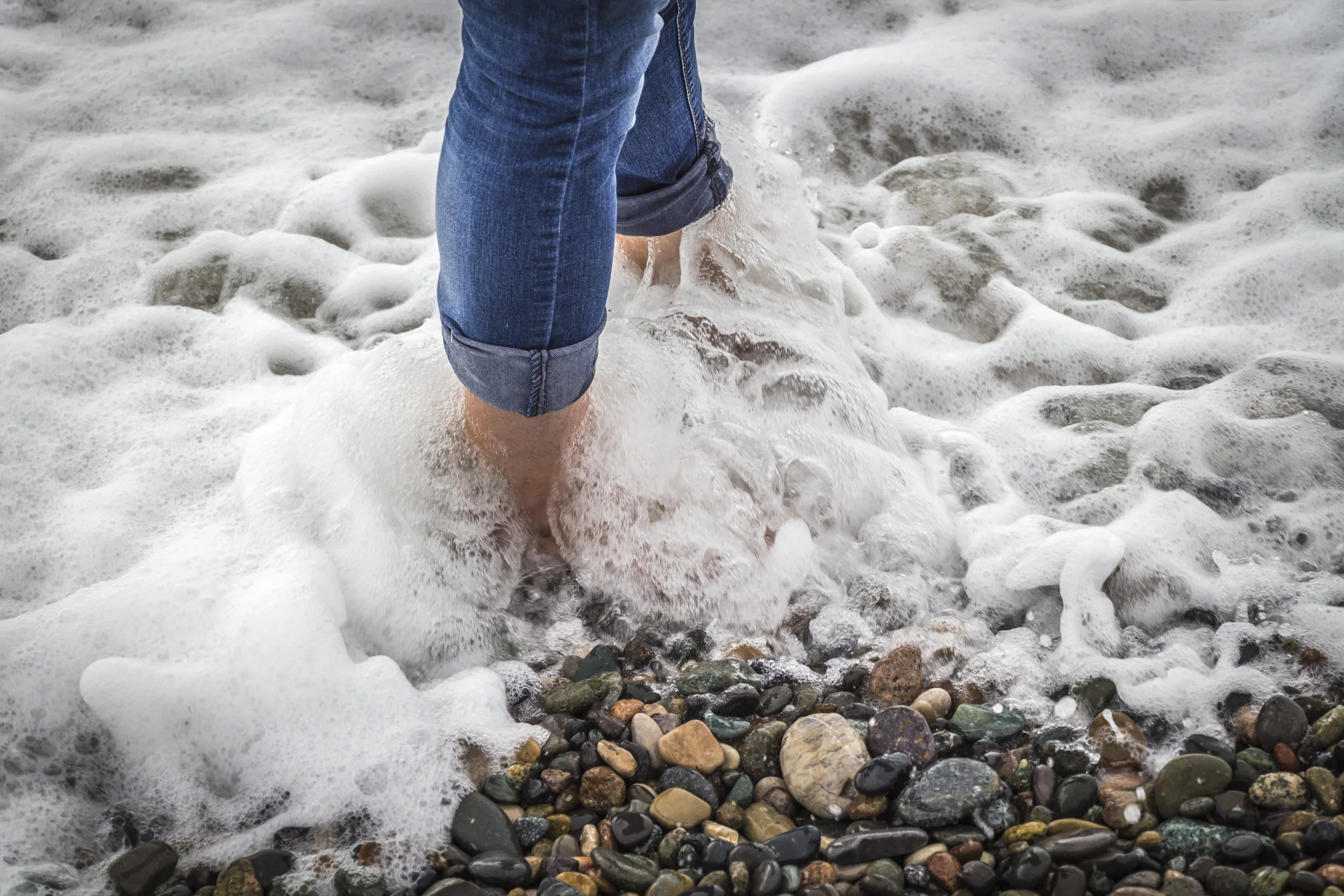 Feet-in-the-water-858481404_5184x3456.jpeg